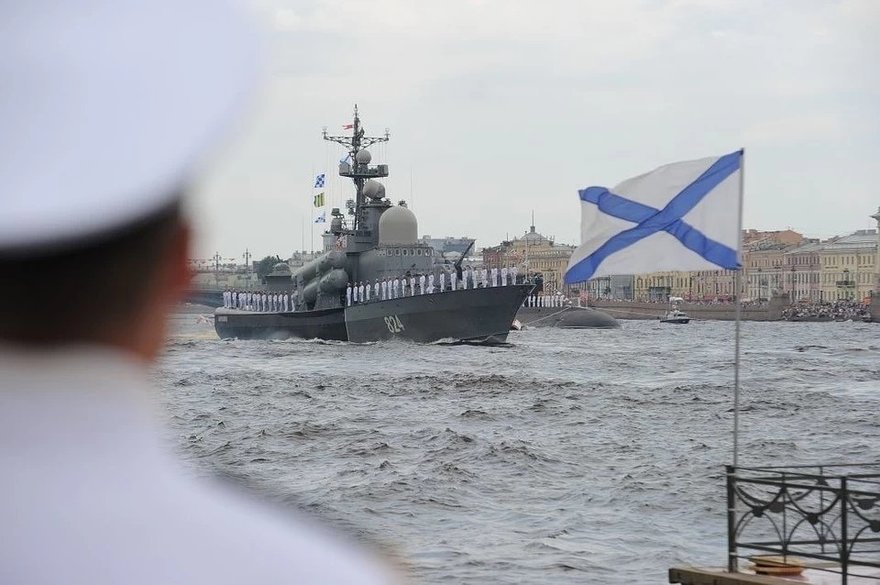 Состоялась первая тренировка кораблей перед парадом в честь Дня ВМФ  