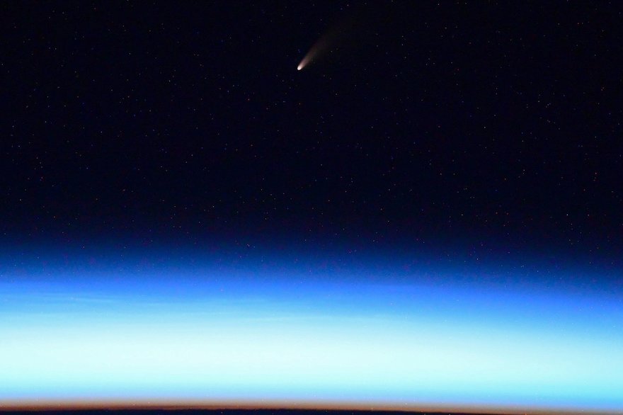 Самая яркая за последние 7 лет комета приближается к Северной столице