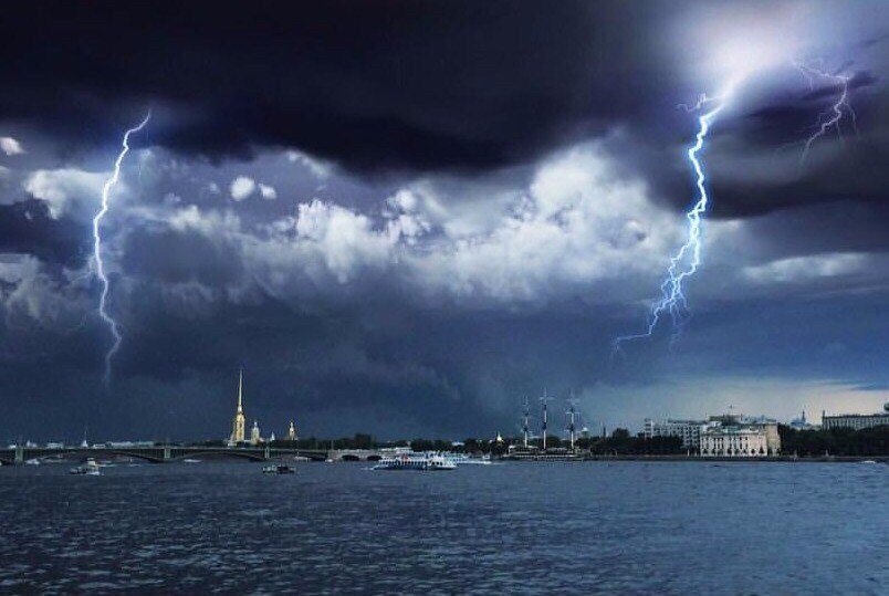 Выходные в Петербурге снова будут дождливыми