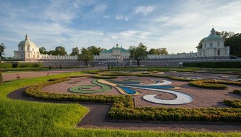 Большой Меншиковский дворец 