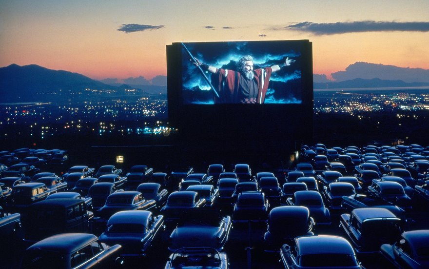 Кино под открытым небом лучшие автокинотеатры Петербурга Blog Fiesta