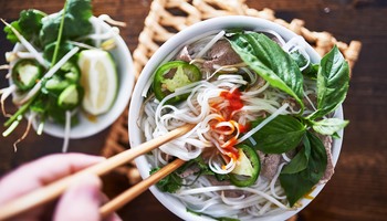 Где попробовать самый вкусный фо-бо в Петербурге