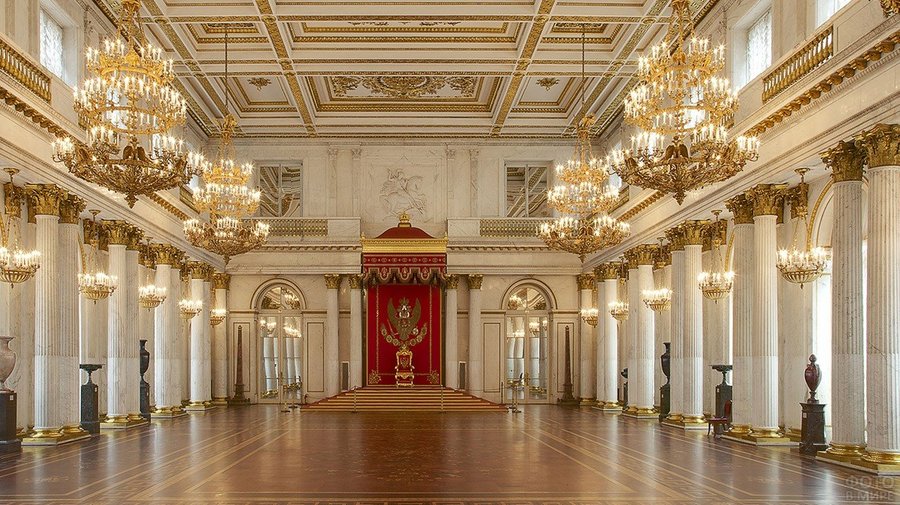 Под крышей Эрмитажа устроили концерт к 180-летию со дня рождения Чайковского