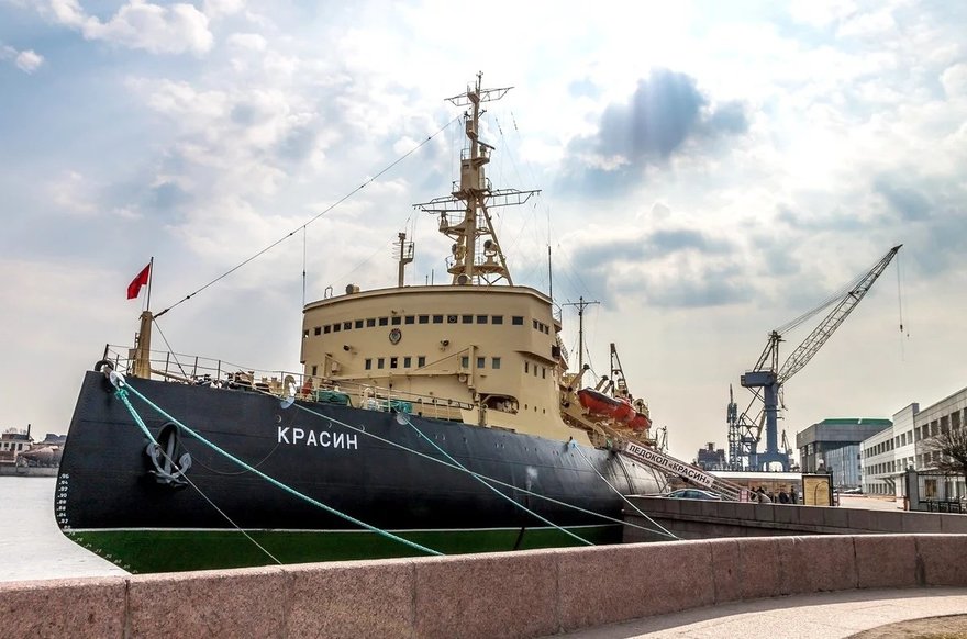 Подняться на легендарные суда петербуржцы смогут бесплатно