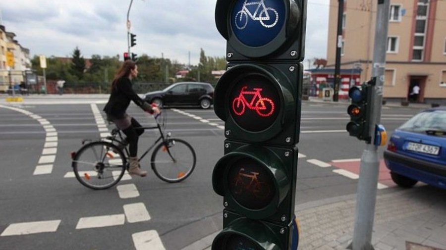 В Петербурге планируют установить светофоры для велосипедистов