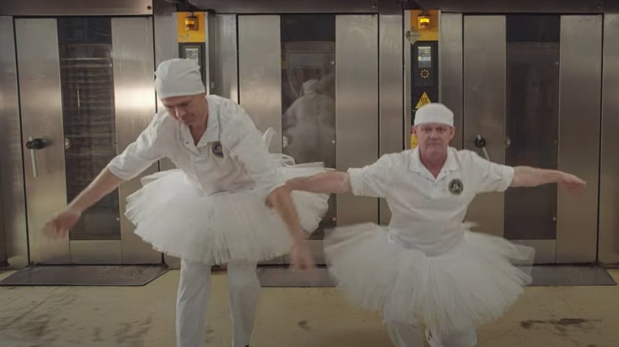 Петербургские хлебопеки переделали песню МакSим 