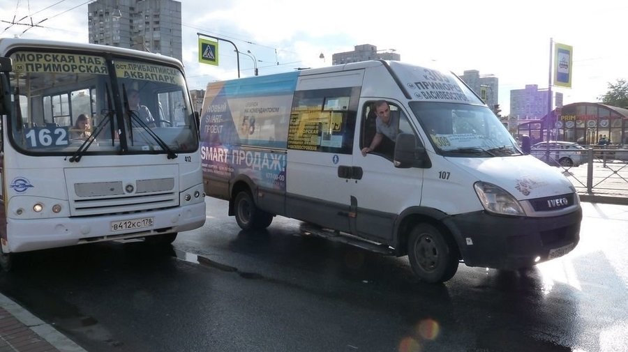Маршрутки Петербурга поднимают цены на проезд