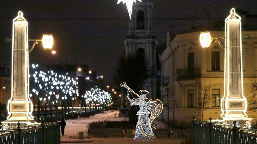 Появились эскизы праздничного убранства города