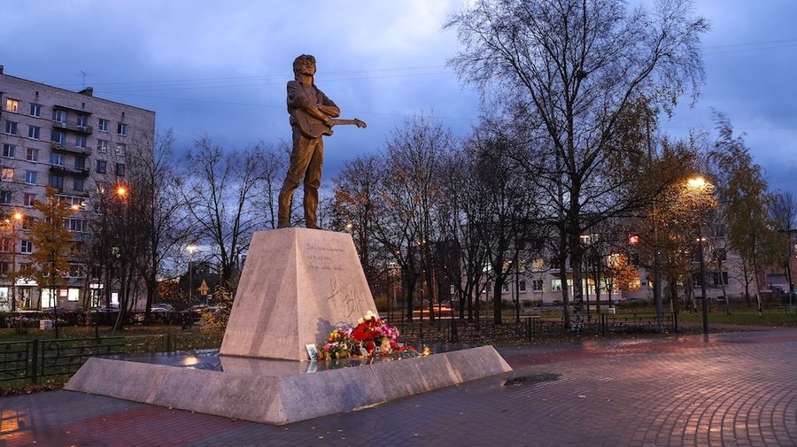 Памятник Цою оборудовали уникальными светодиодными светильниками