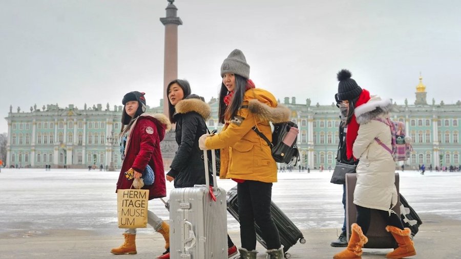 Новогодние запреты в Петербурге ввели, чтобы отпугнуть туристов
