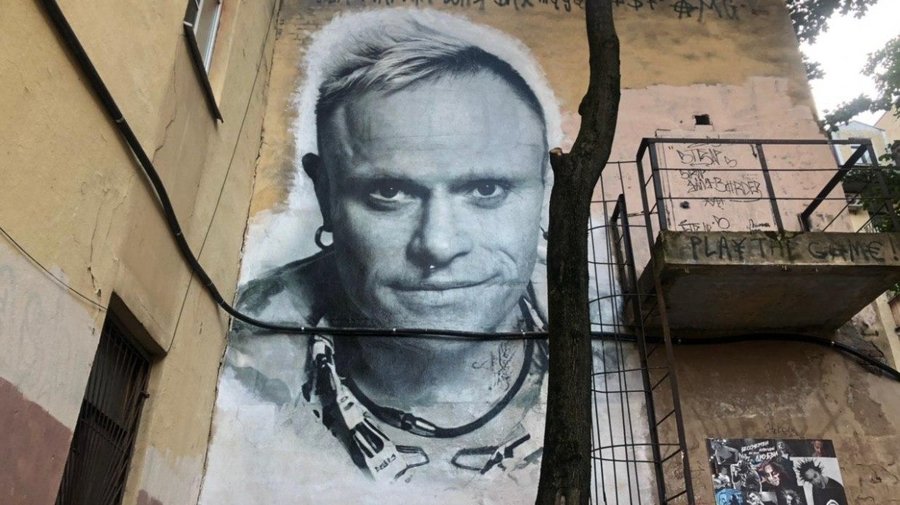 Портрет солиста The Prodigy в центре Петербурга закрасят