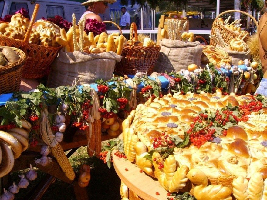 Крестьянская ярмарка на площади Хаканиеми