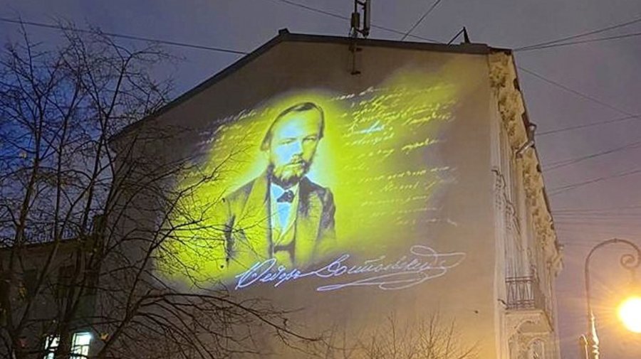 Мультимедийные проекции появятся в шести районах Петербурга