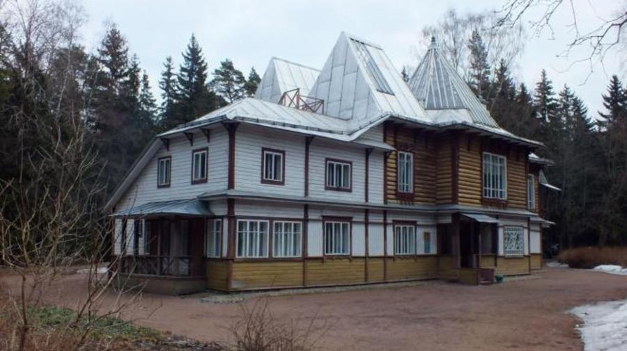Музей-усадьбу художника Ильи Репина отреставрируют в Петербурге