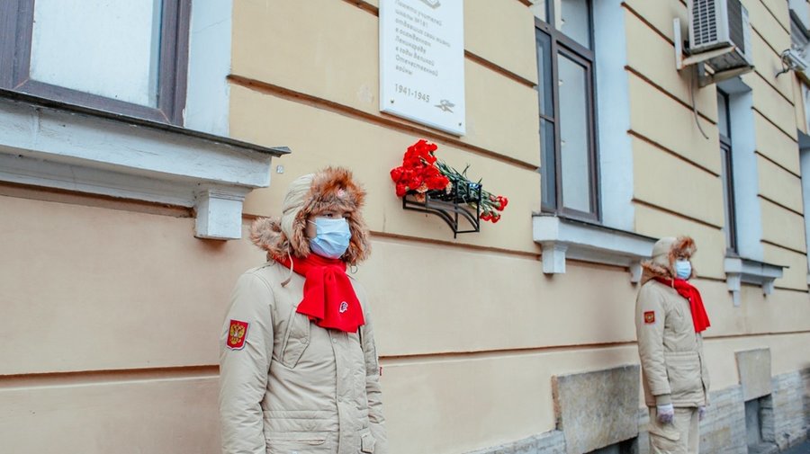 В Петербурге появится памятник блокадному учителю