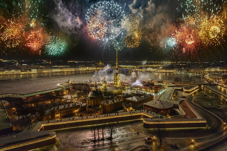 В годовщину снятия блокады в Петербурге дадут праздничный салют