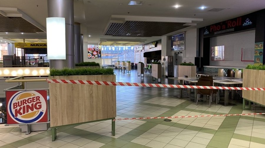 Фудкорты в Петербурге планируют открыть через пару недель