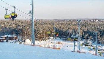 Открытые сноупарки под Петербургом: где покататься на сноуборде или лыжах