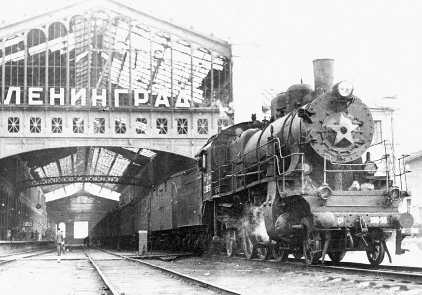 Надо знать: 5 февраля 1943 года была запущена «Дорога победы» для доставки грузов в блокадный Ленинград