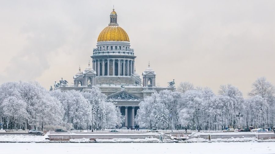 Минувшая ночь была самой холодной, дальше Петербург ждёт потепление