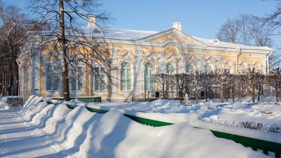 Екатерининский корпус в Петергофе откроют для посетителей в мае