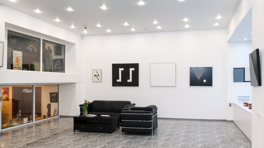 DiDi Gallery