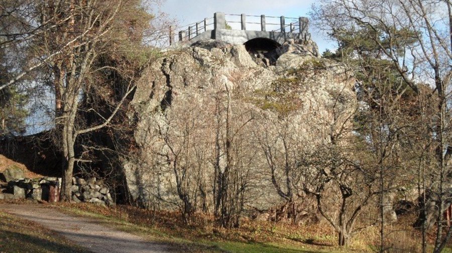 Камень Няси