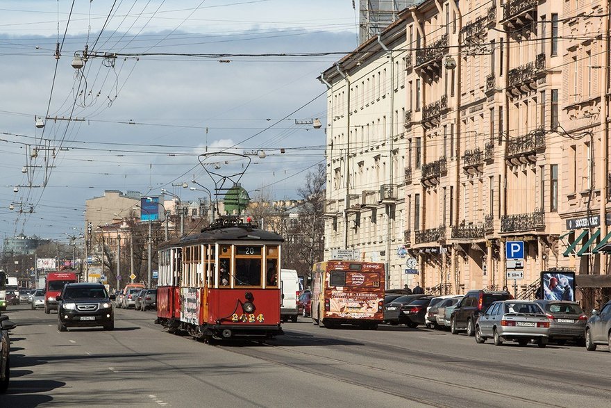 В Петербурге каждые выходные можно кататься на ретро-трамвае