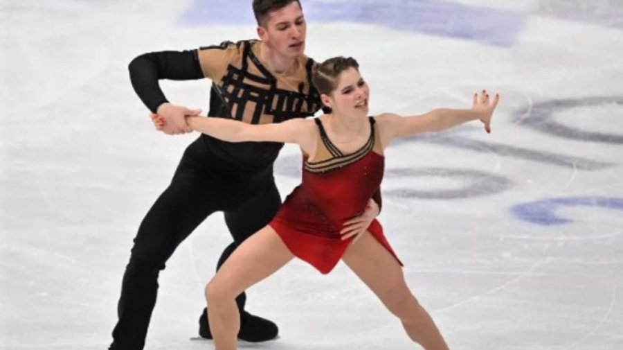 Петербургские фигуристы вывели сборную России на первое место чемпионата мира