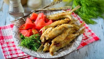 Где поймать и насладиться традиционной питерской корюшкой