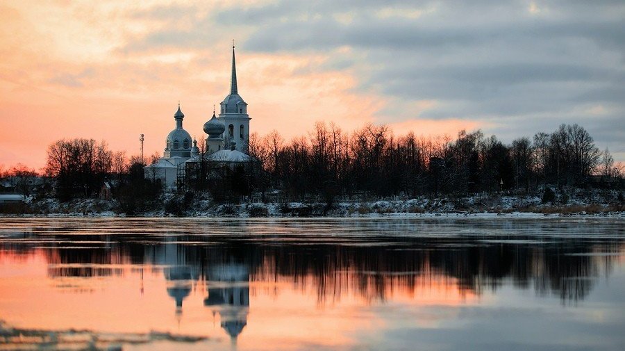 Остатки Николо-Медведевского монастыря