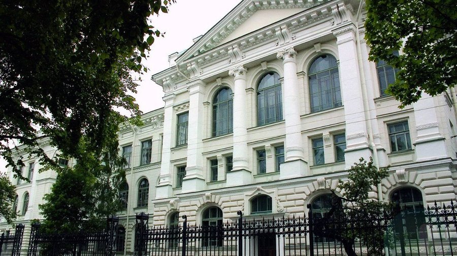 Пять вузов Петербурга включили в топ лучших университетов мира