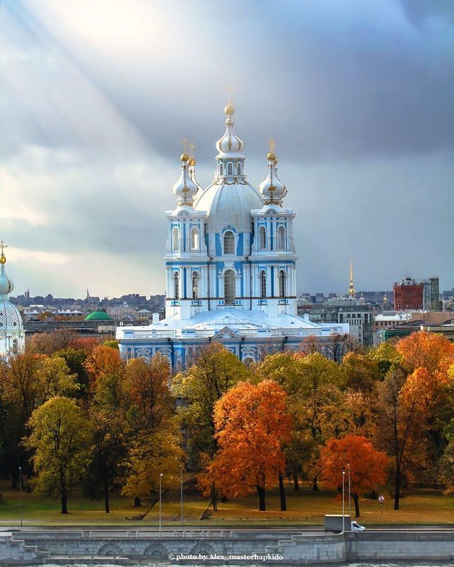 Циклон берет паузу: в Петербурге 14 октября обойдется без дождей