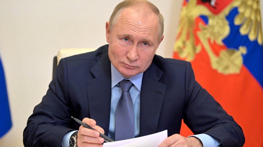 Путин объявил нерабочими днями период с 30 октября по 7 ноября