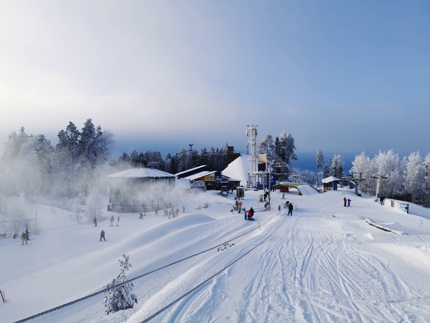 В Ленобласти начался горнолыжный сезон: два курорта уже открыты