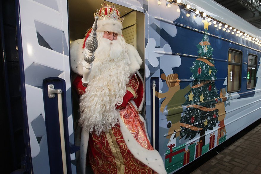 Дед Мороз приедет на поезде в Северную столицу 8 декабря