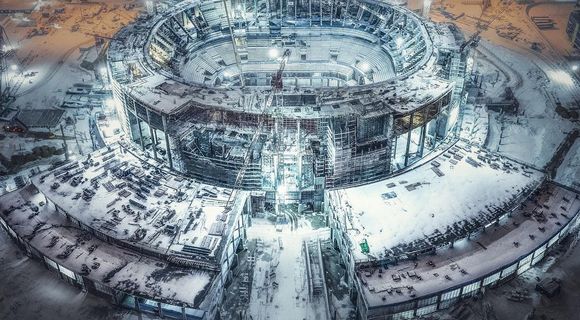 Фотограф снял с дрона строительство Ледовой арены на месте бывшего СКК