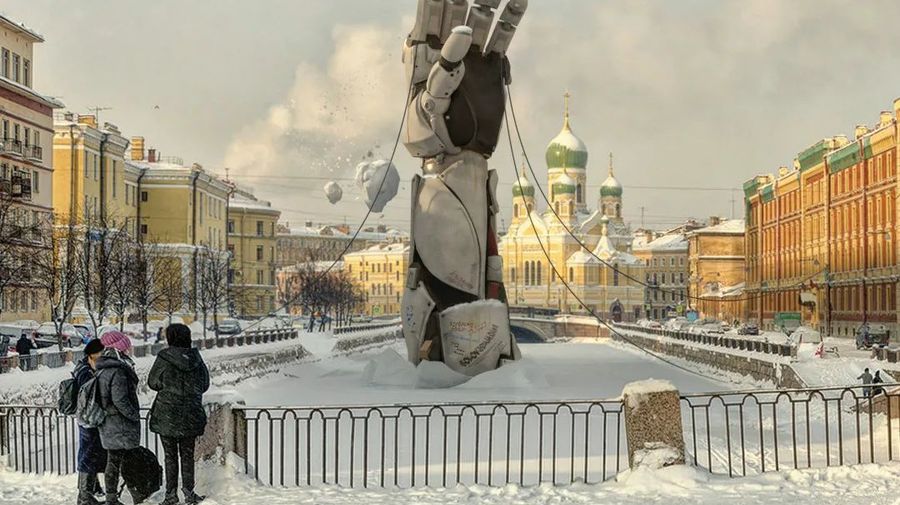 Петербургский дизайнер «украсил» канал Грибоедова огромной рукой робота