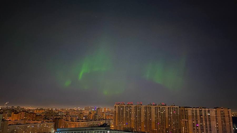 В ночь на 14 марта северное сияние в Петербурге и Ленобласти было особенно ярким