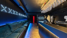 Lounge Bar Maze — это камерные и уютные залы в стиле Loft и Industrial