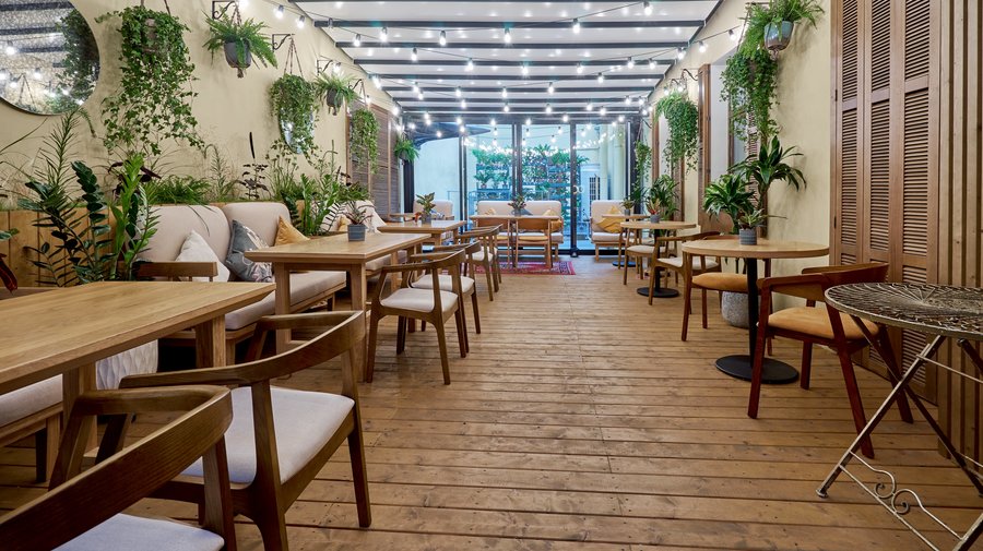 Тайная терраса Goose Goose in Grass приглашает на арт-бранчи и вечера под открытым небом