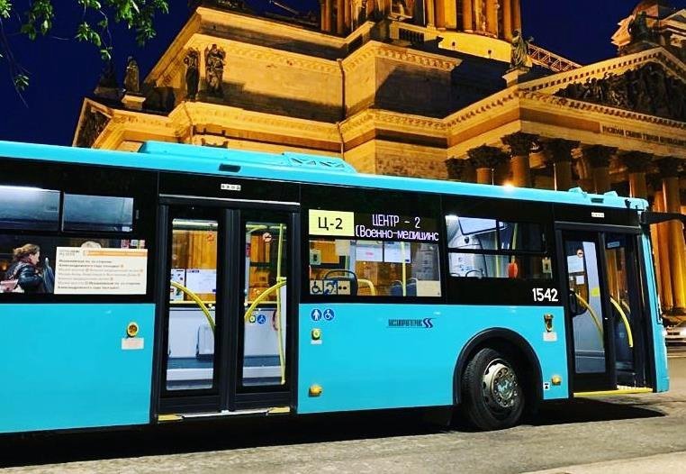 В «Ночь музеев» по Петербургу будут курсировать специальные автобусы