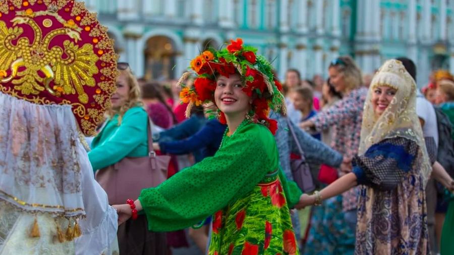Хороводы на Дворцовой
