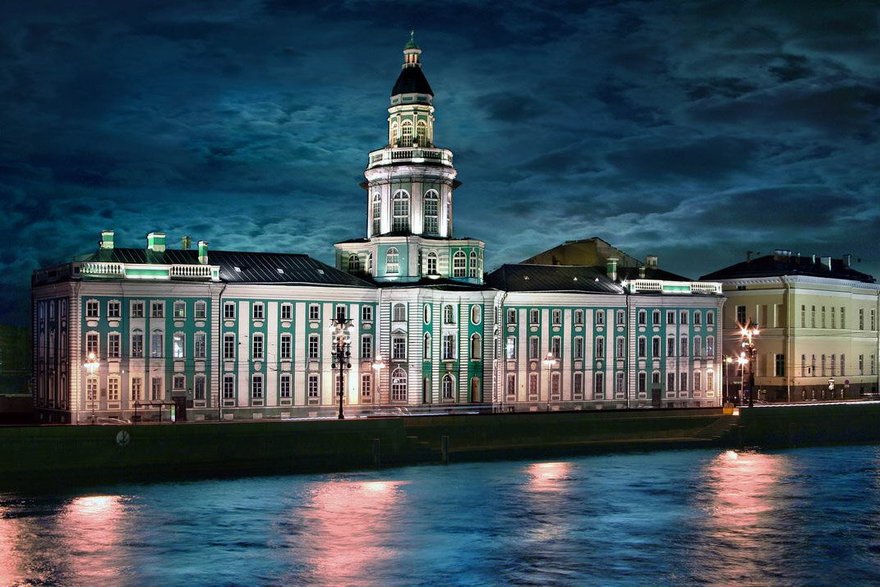 Петербуржцы и туристы смогут бесплатно посетить Кунсткамеру