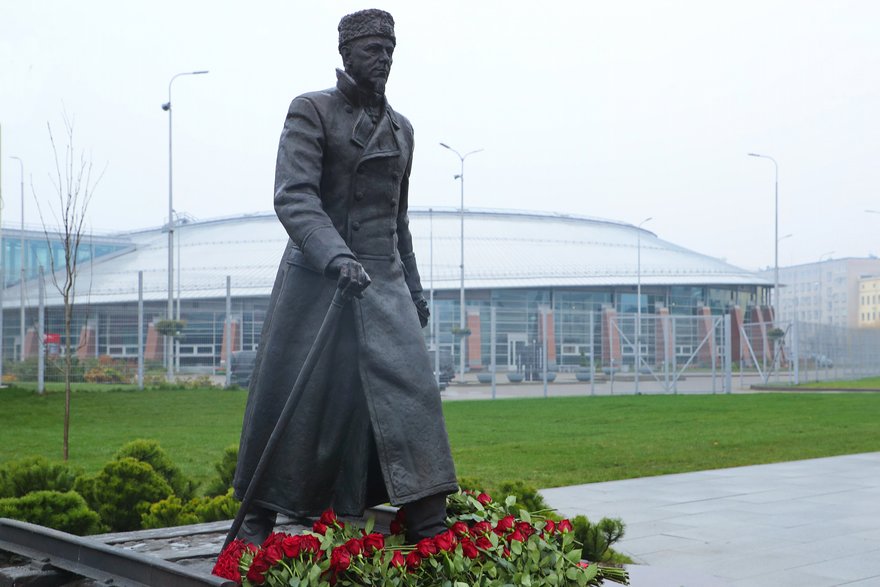 В Петербурге появился памятник министру путей сообщения Михаилу Хилкову