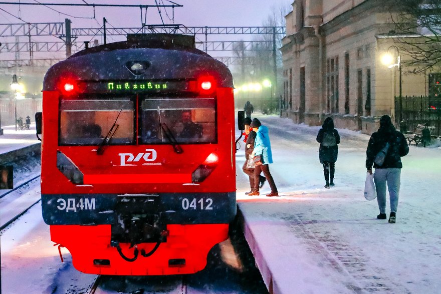 Из Петербурга в Павловск запустили тактовое движение электричек