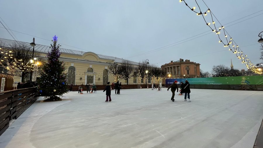 На Манежной площади откроется бесплатный каток