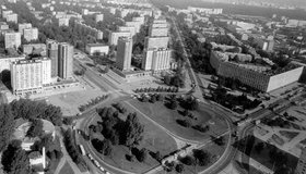 Фотовыставка «Как Петроград превращался в Ленинград»