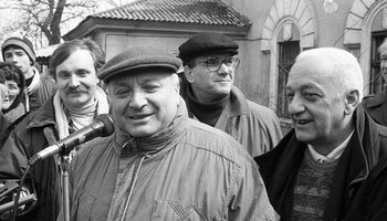 Выставка «Жванецкий и Габриадзе. Линии» в театре им. Комиссаржевской