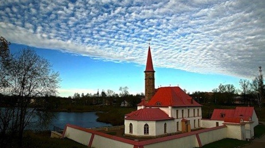Приоратский замок